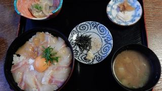 鯛めしで有名なお店。なかなか美味。