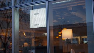 おしゃれなブレッドカフェ！