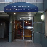 玄関はコンパクトでした。