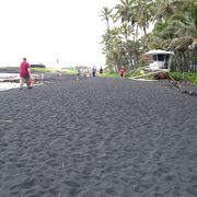 ハワイ島　キレイな黒い砂