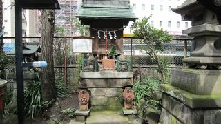 柳森神社の境内