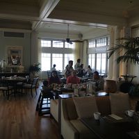 広々としていて眺めのいいレストラン