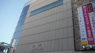 2階がメイン入口