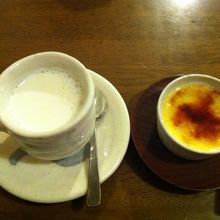 ホットバナナミルクとクリームプリン（ハーフサイズ）