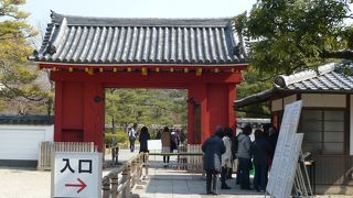 修理が終わり　色鮮やかです