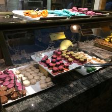 様々なマカロン