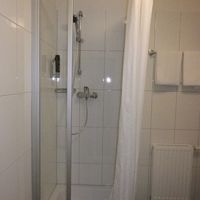 シャワーしかありません