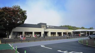 モダンな外観で綺麗なSA