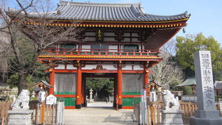 仁王門の修復工事が完了していました