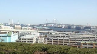 ここからの絶景を120%堪能するのなら、ぜひ谷戸坂を。