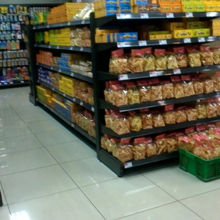 ラッキーモールにて、カンボジアの伝統的なお菓子です｡