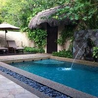 プールも各部屋についてます。