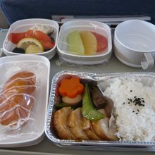 北京行きは乱気流でけっこう怖かったんですが・・・