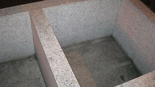 国立文楽劇場前にあります