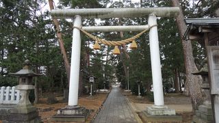 徳川四天王の一人、榊原康政がご祭神です
