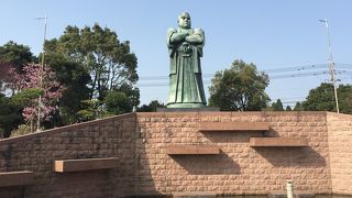 朝は誰もいないです