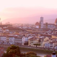 広場から見た夕景