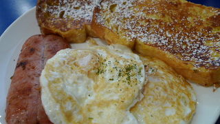 タルトだけでなく食事も