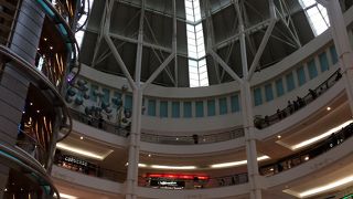 ペトロナスツインタワーの下階にある高級ショッピングモール