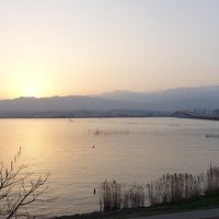 沈む夕陽を眺めて