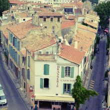 円形競技場の一番高いところから見たアルルの街並み。この風景が