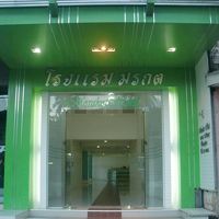 メインストリートからの入り口