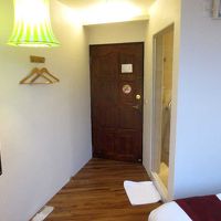 ４階ダブル部屋(ドア側)