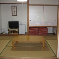 テレビ、セルフのお茶などが無料使用できます