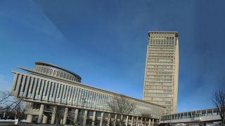 公的機関や国際交流から映画館・ホテルまで