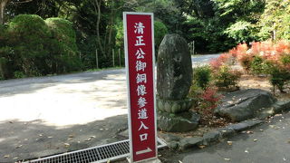 本妙寺の加藤清正公像