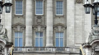 衛兵交代式は正面から見た方がいいです！！