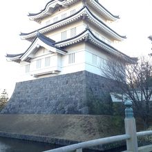 再建された建物