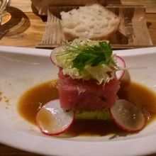 前菜　マグロのタルタル