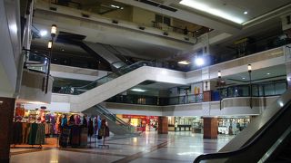 閉まっている店が多かったです