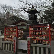 絵馬やおみくじなどたくさんありました。