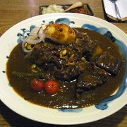 30年以上変わらぬ味を引き継ぐカレー専門店＆喫茶