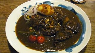 30年以上変わらぬ味を引き継ぐカレー専門店＆喫茶