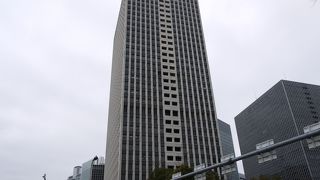 ここは高層ビル