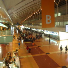 ターミナルの様子