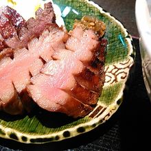 「極」の厚切り肉に感動