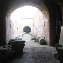 地下へ降りたところ