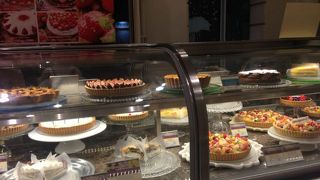 いわずと知れた人気店