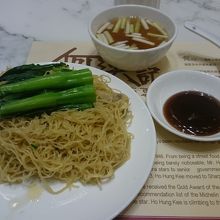 鳳城鮮蝦水餃労麺
