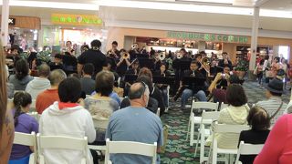 カハラモールのメイシーズのSale