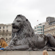 ライオン像