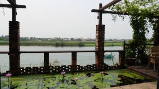 ユーカフェ (ホイアン店)