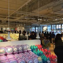 フライングタイガー 店内