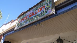 おいしいコーヒーでリフレッシュ。お土産にも