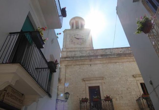 トッレ デル オロロジオ (ロコロトンド時計塔)