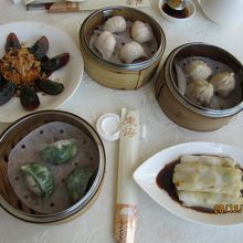 飲茶、腸粉・焼売・ニラ餃子・、ピータン他